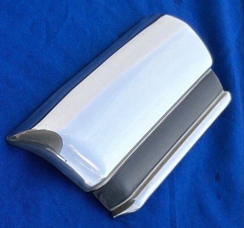 1993- 1996 Buick Park Avenue Ultra Left Front Fender Heel