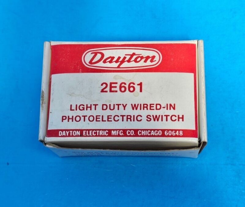 *New* Dayton 2E661 Light Duty Wire-in Photoelectric Switch ~ 300 Watts 