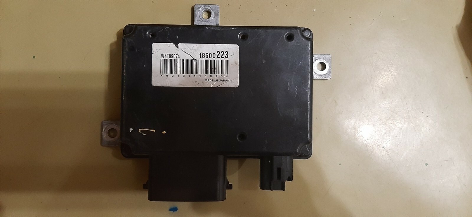 ECU 1860C223 W4T99074 Mitsubishi Outlander 2012-2018 4J12