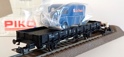 PIKO 95504 HO Wagon Plat  SNCF "Le Train" N° 11 Anniversaire 50 Ans PIKO   1:87