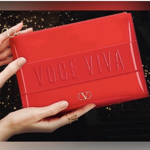 VALENTINO クラッチバック　赤　迷彩 値下げ中！VALENTINO クラッチバック赤迷彩