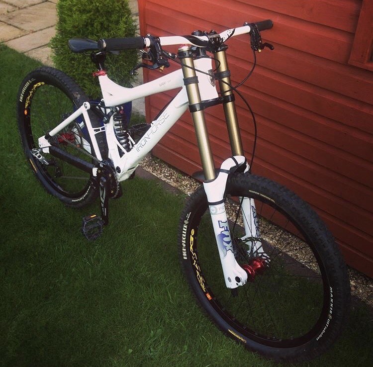 Iron Horse Team Sunday Downhill bike! Big spec Fox in Heath, Cardiff