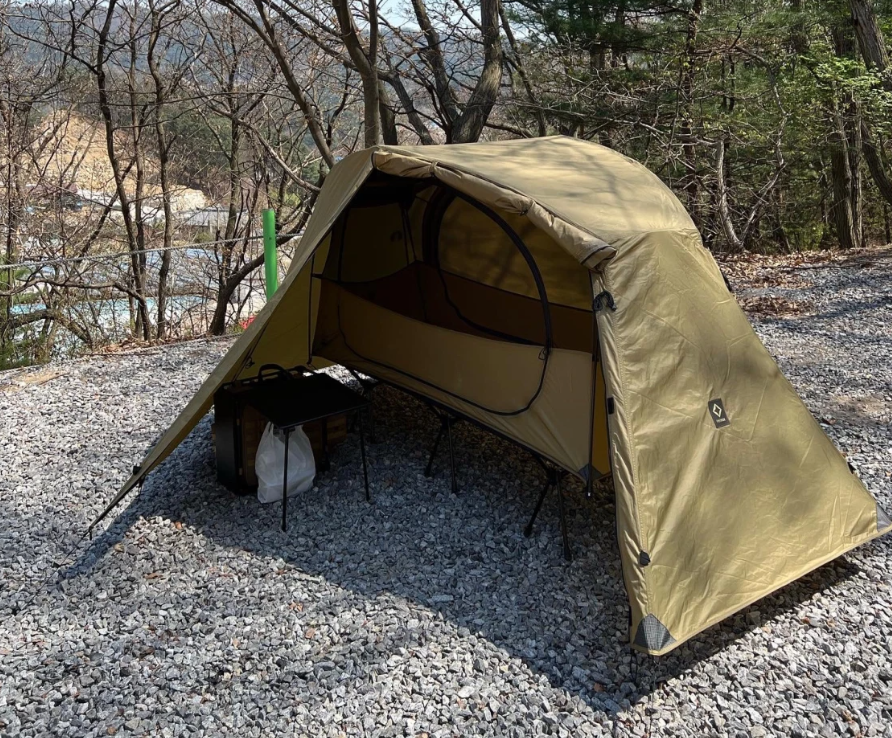 Helinox Tactical Cot Tent Solo Inner Tent Coyote Tan Mesh Helinox Tactical Cot Tent Solo Inner Tent Coyote Tan Mesh