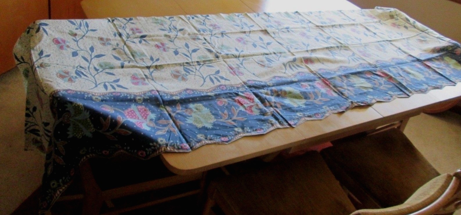 Vintage Fabric 3 yds  Skirt Curtain Scalloped Edge Floral