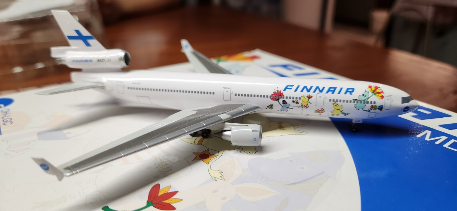 Finnair MD-11 OH-LGB Moomin Express Phoenix PH4FIN200 10127 Scale 1:400
