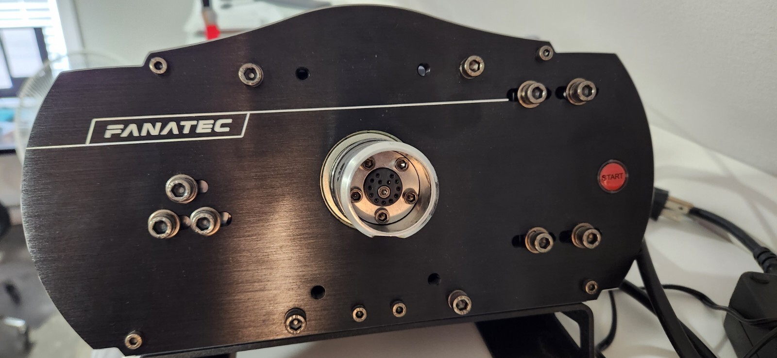 youdoさん専用FANATEC ClubSport Wheel Base Base Fanatec Clubsport V2.5 : Test & Review (2025) - Sim Racing