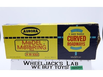 Aurora 9" Radius Curved Roadways 1960 Set of 6 Model Motoring HO Scale Track