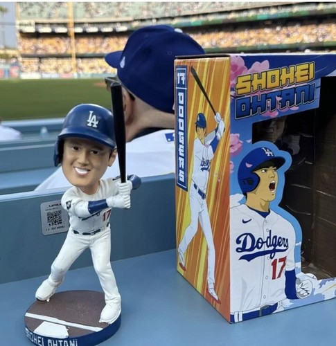 記念グッズ Shohei Ohtani Bobblehead (Dodgers) $_57.JPG?set_id=880000500F