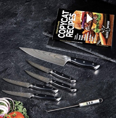 Knives + Thermometer With Storage Case