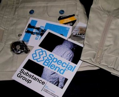 $240 NEW 15.OOOmm SPECIAL BLEND WOMENS INSULATED STEALTH SNOWBOARD JACKET XS