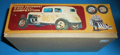 AMT 32 FORD Trophy Victoria  #2432 NICE 1/25 Scale 3 n 1 Kit-Model Car Swap Meet