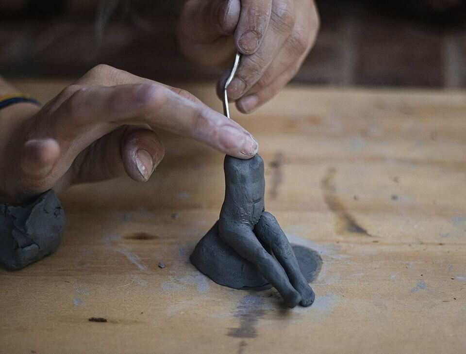 5 lbs Low Fire Pottery Clay - White, Cone 06. Earthware Potters De-Aired