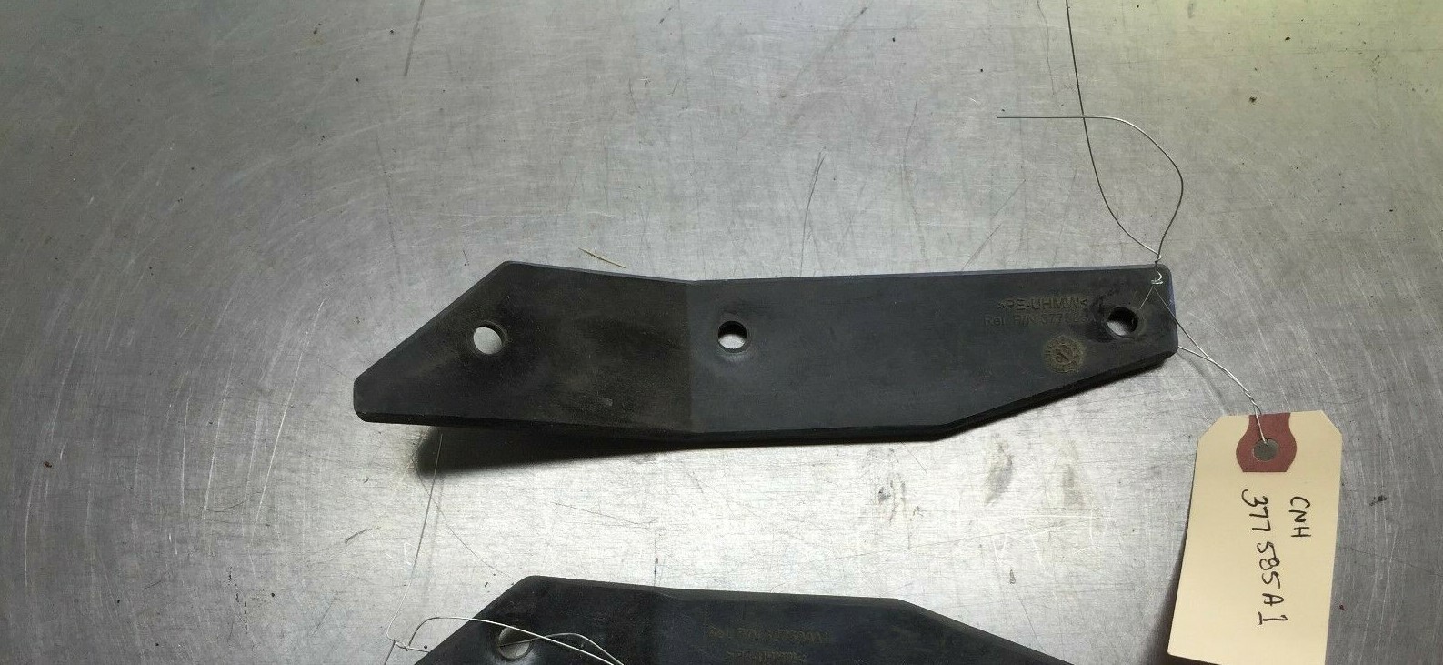 377585A1 SKID SHOE Fits CNH New Holland CASE IH REEL