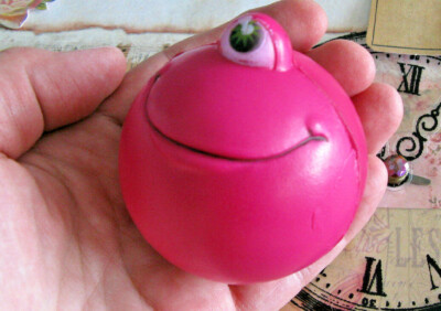 New Halloween Wacky Pink Cyclops Monster Squeeze Relaxation Stress Relief Ball