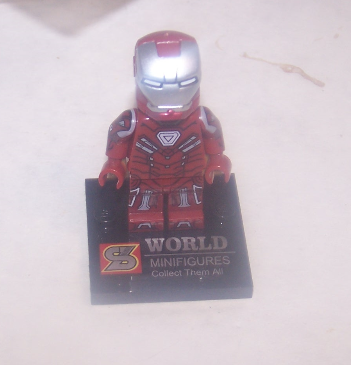 IRON MAN  mini figure with bow + stand TONY STARK LEGO BRICK BLOCKS MARVEL