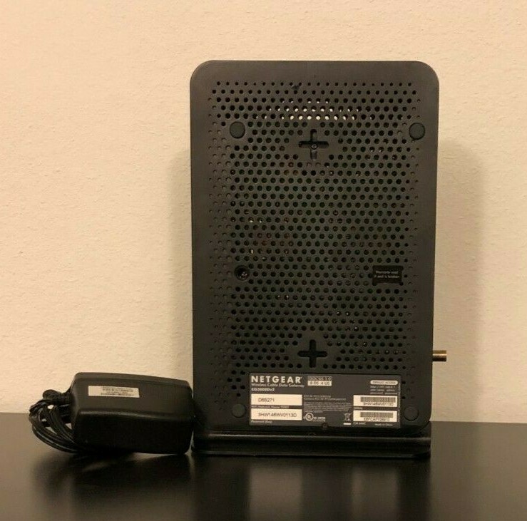 NETGEAR CG3000Dv2 N450 WiFi Cable Modem Router Combo DOCSIS 3.0 WORKS GREAT