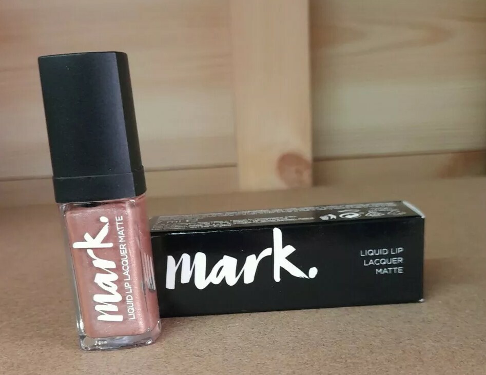 Avon mark liquid. Mark liquid. Avon mark liquid lip lacquer matte man eater (фиолетовая готика). Mark liquid. Avon mark liquid lip lacquer matte.