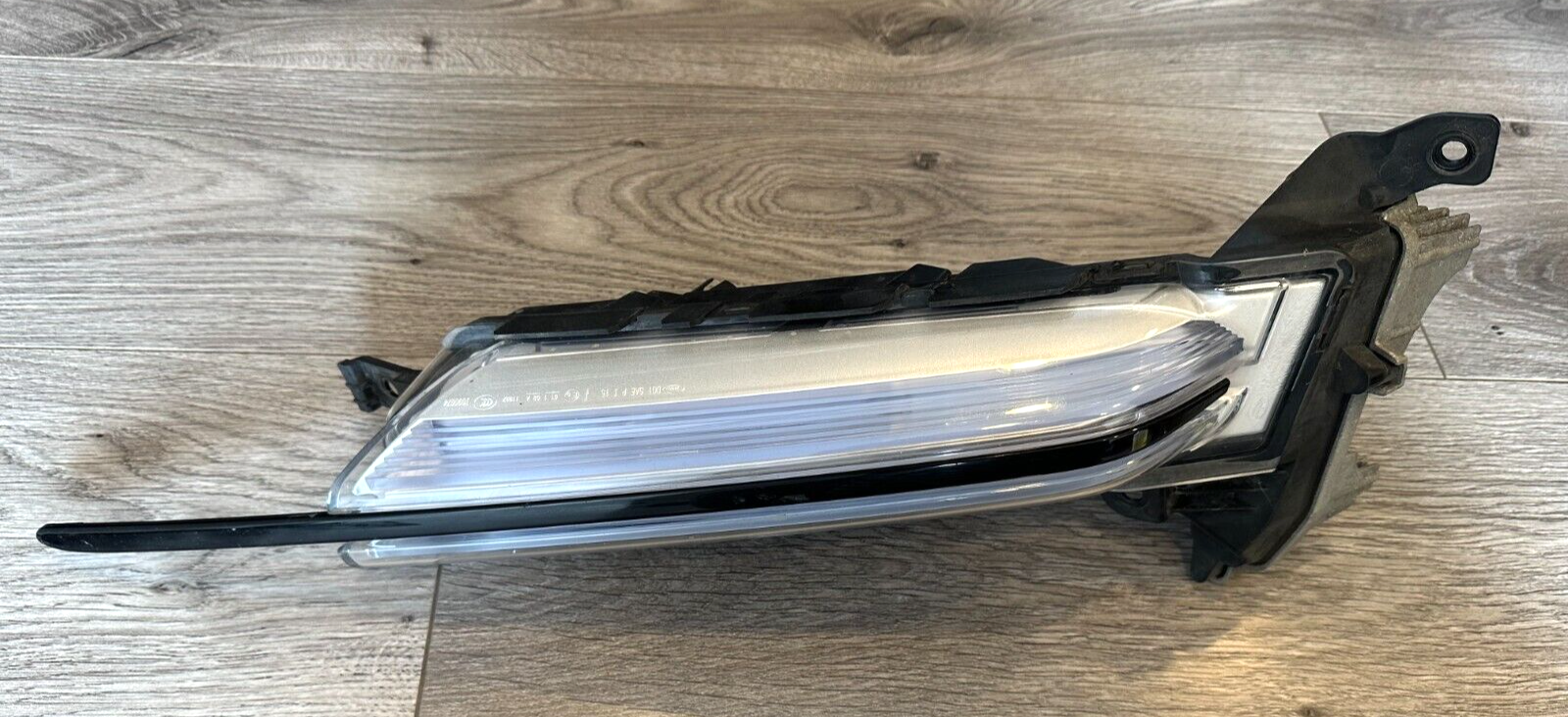 ワンマン灯 2018-2022 PORSCHE PANAMERA DAYTIME RUNNING LIGHT LAMP