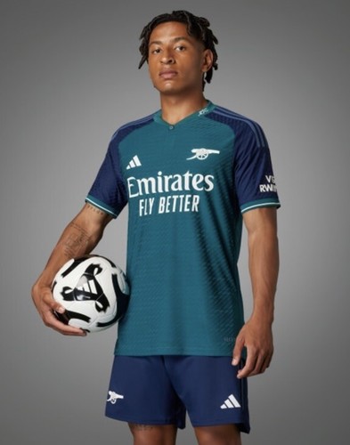 エジル　＃11　ドイツ代表　Arsenal　インポート　ユニフォーム Mesut Ozil #11 Jersey Arsenal FC Football Shirt Nike M