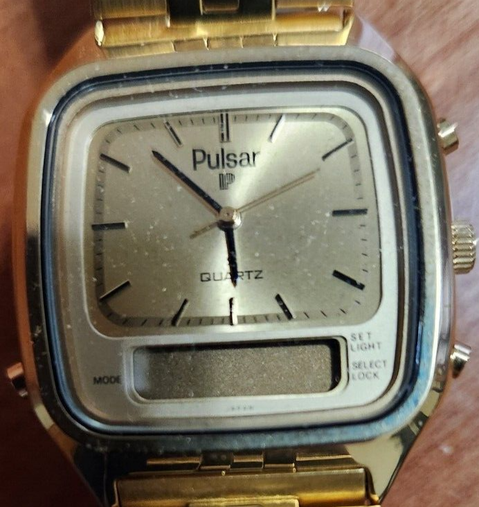 PULSAR 腕時計 GENTS PULSAR TITANIUM BY SEIKO VX42-X065 | WatchCharts