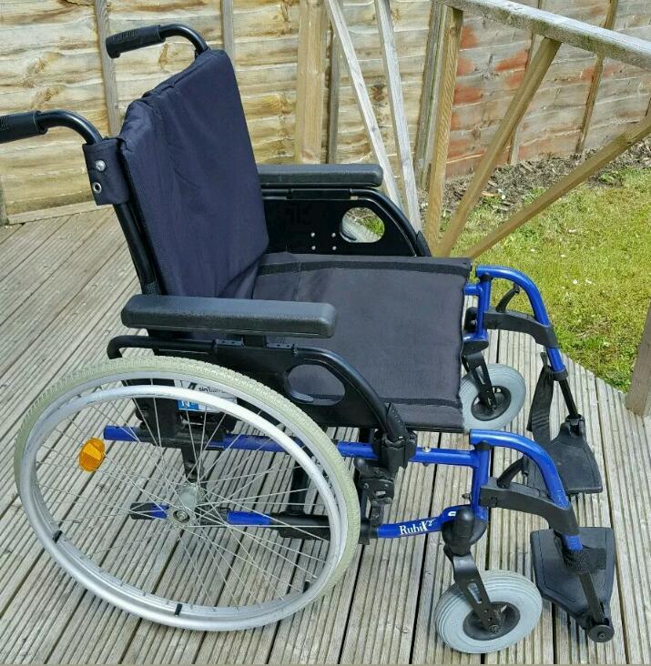 Manual Bariatric Breezy RubiX 2 XL Wheelchair in Lenzie, Glasgow