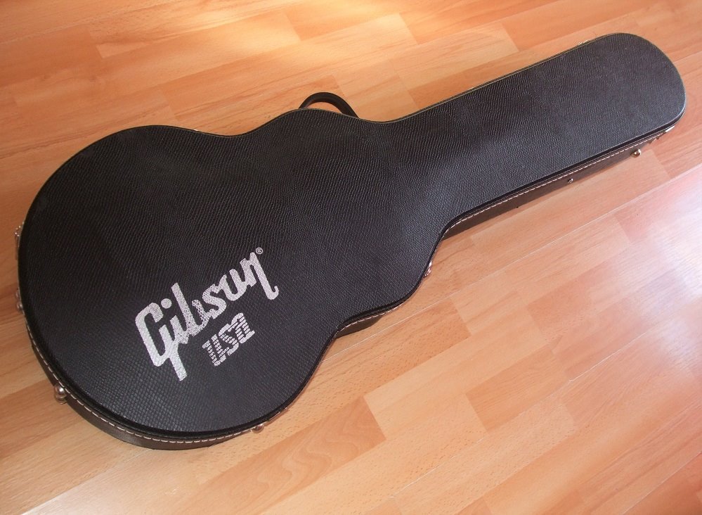 GIBSON USA LES PAUL GUITAR CASE in Rhiwbina, Cardiff Gumtree