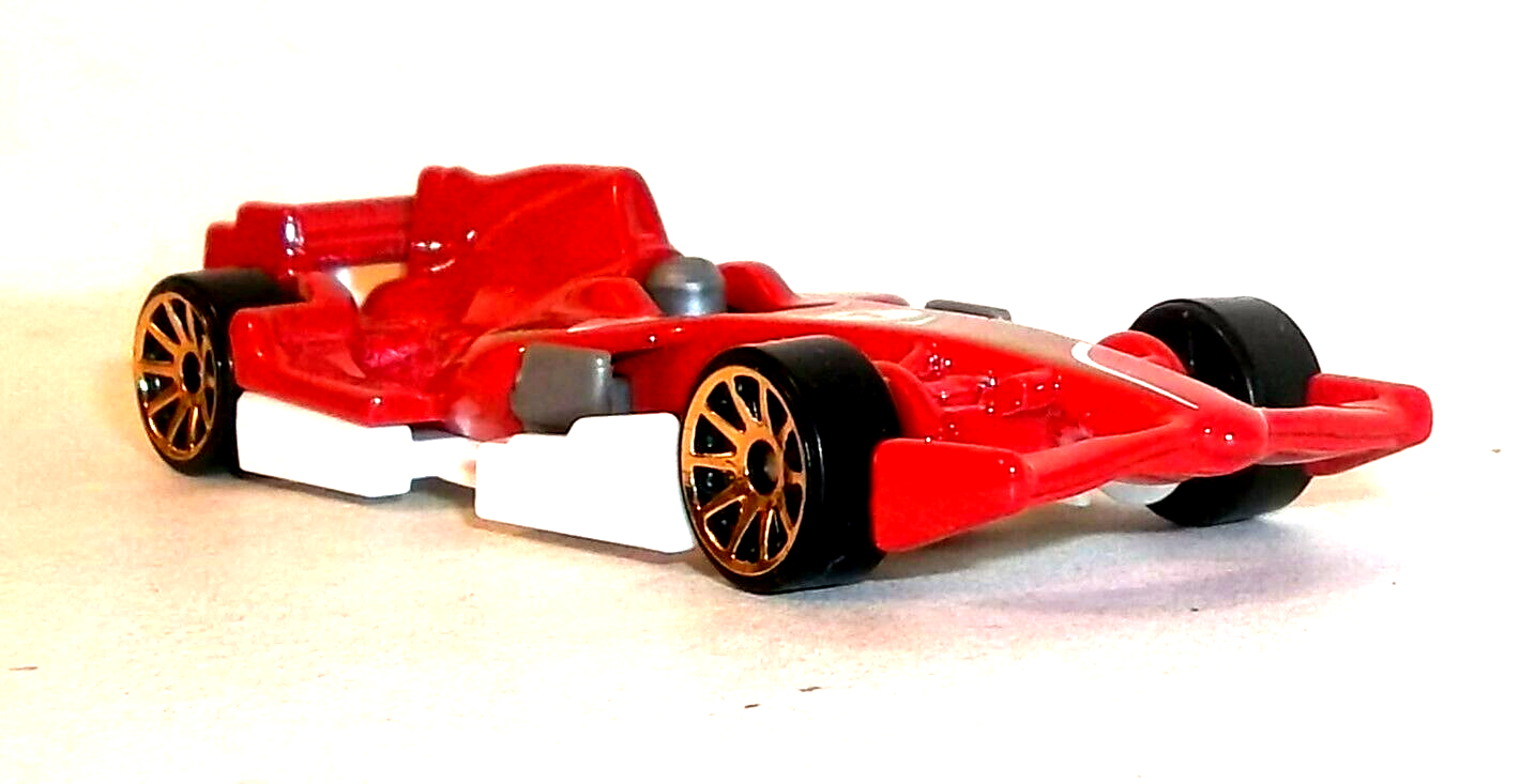 LOOSE 2022 HOT WHEELS 1:64 RED WHITE F1 RACER MULTIPACK