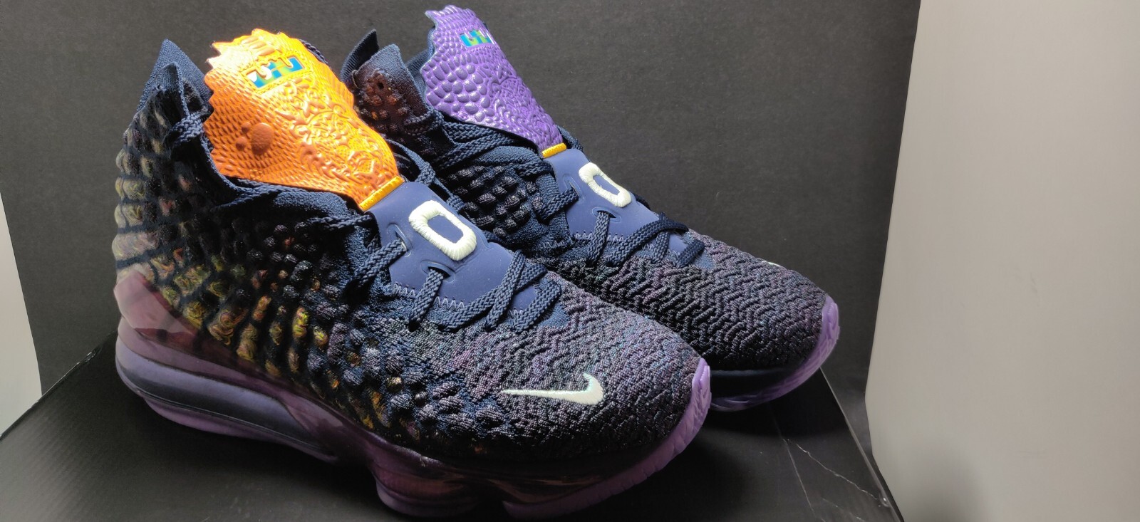 Nike Lebron 17 Spacejam Monstars 2019 8.5 Mens CD5050-400 Nike Lebron 17 Spacejam Monstars 2019 8.5 Mens CD5050-400