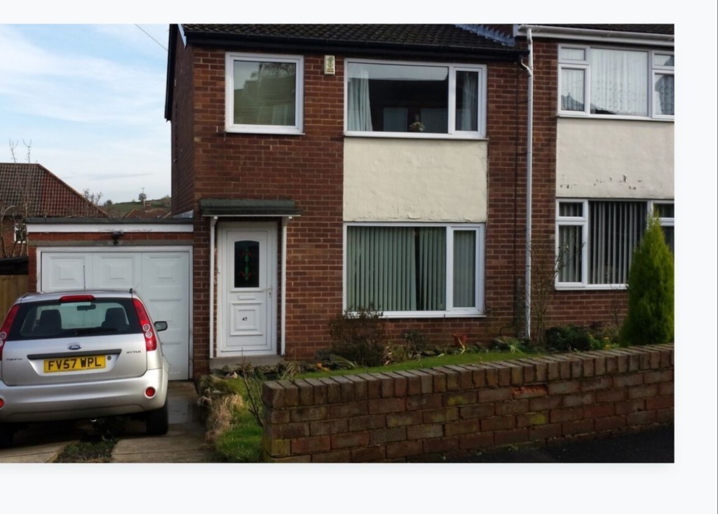 Beautiful 3 bed house to rent in Gildersome, Leeds. Fully furnished