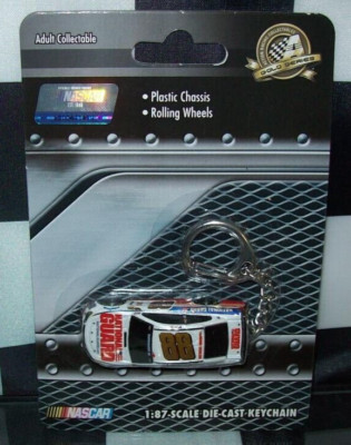 DALE EARNHARDT JR #88 2014 NATIONAL GUARD 1/87 NASCAR ACTION DIECAST KEYCHAIN