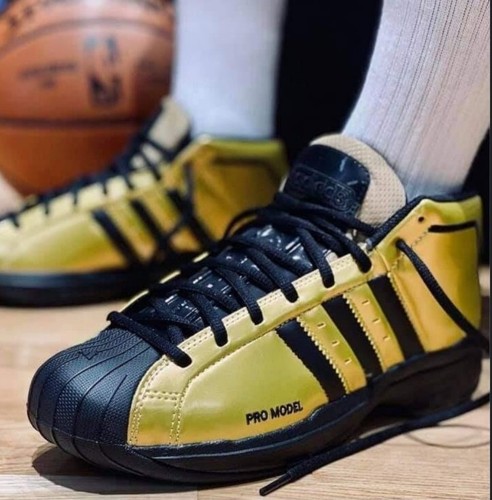 ☆ adidas Pro Model 2Gバスケットボールシューズ Adidas Pro Model 2G Shoes - Cloud White / Core Black / Cloud White