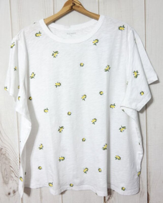 Old Navy Lightweight T-Shirt Women's XXL 100% Cotton White Lemon Print Comfy NEW