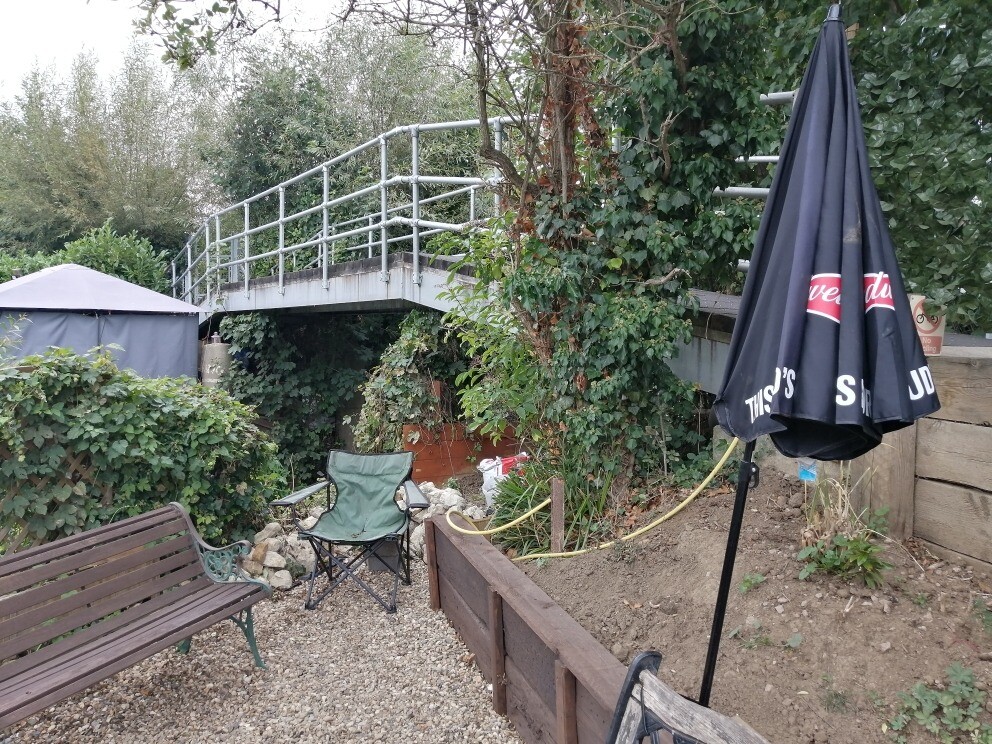 Freehold 40ft Garden Mooring VERY RARE TO BUY in Maidstone, Kent