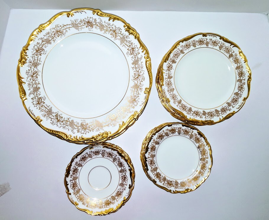 Coalport Hazelton China 32 Plates and Saucers
