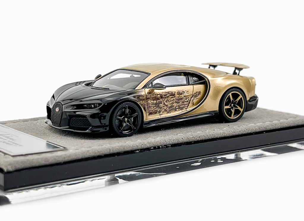 1:64 Scale Bugatti Chiron Super Sport Black/Gold - HH