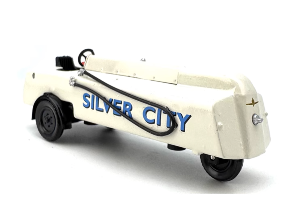 ZD 1:76 White Thompson Airport Oiler Truck Model Diecast