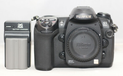 Fujifilm FinePix S5 Pro F Mount 12.1 MP Digital SLR Camera Body. PERFECT REFURB