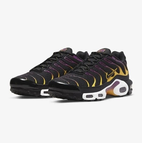 靴 NIKE AIR MAX PLUS BLACK/UNIVERSITY GOLD Nike Air Max Plus University Gold Black FB9722-700