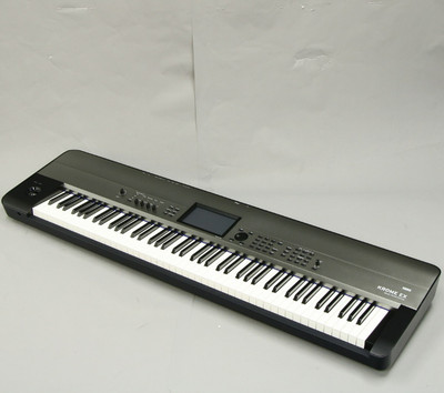 Korg Krome EX 88-Key Synthesizer Workstation with Soft case