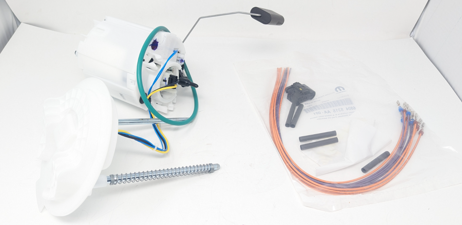 05-16 300 Charger Challenger Fuel Pump Module Assembly Level
