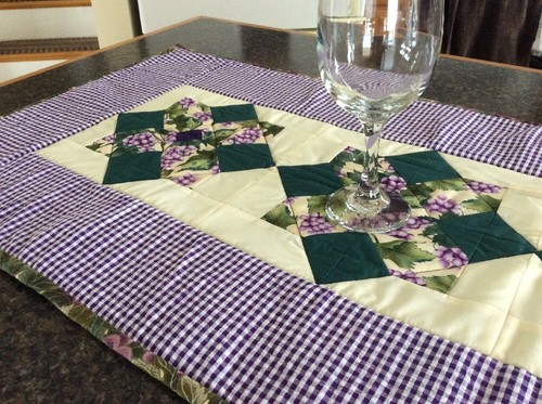 New Handmade Tablerunner Grape Design With Solid Green Ivory Purple Gingham Bar