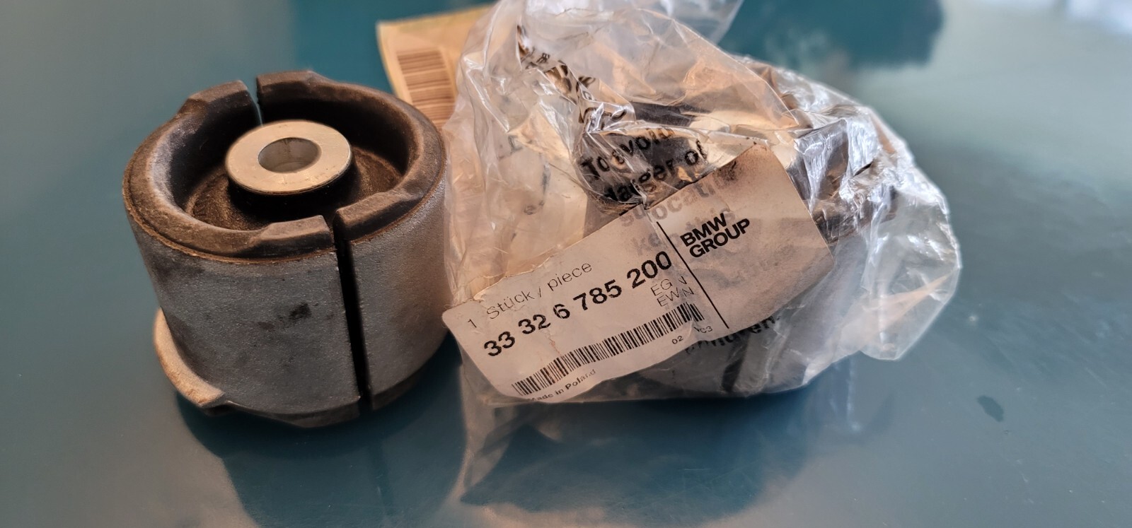 2x Genuine BMW 33326785200 - Rubber Bushing for Z4 / rear