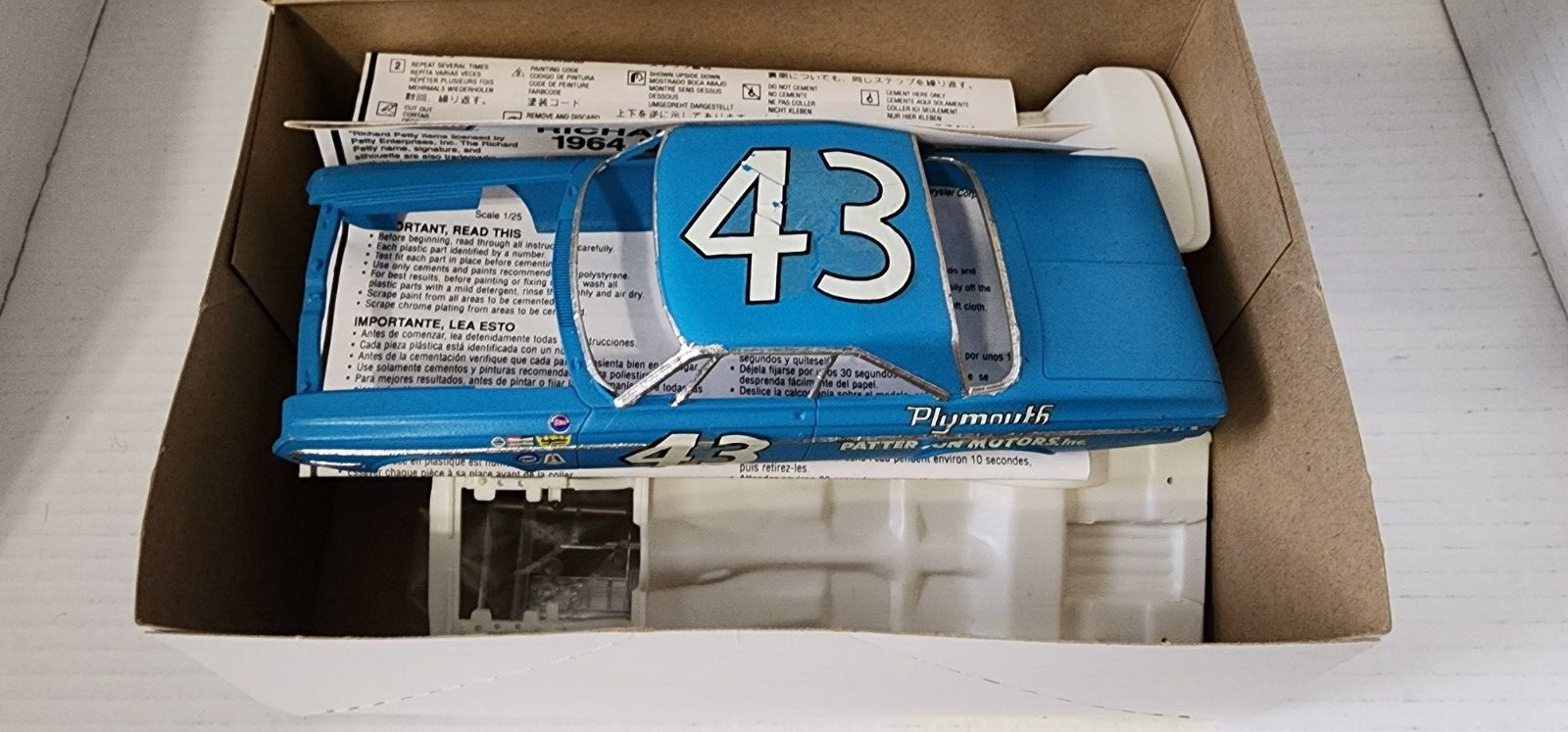 Unsealed Lindberg Richard Petty's 1964 Plymouth Belvedere | eBay