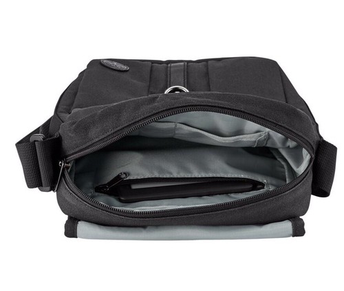 TIMBERLAND WALNUT HILL WATER-RESISTANT SHOULDER BAGSTYLE A1M6T039