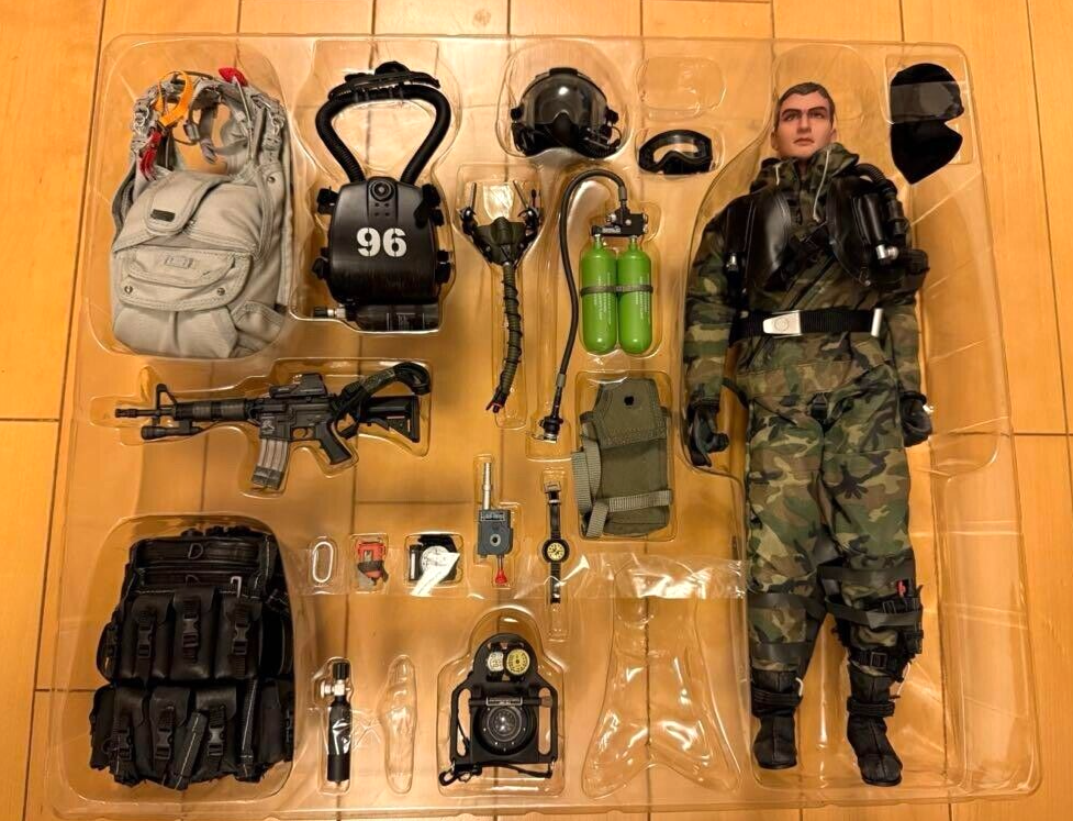 ホットトイズ•USネイビーシールズ•HALO U.S. Navy Seal Team2 HALO Night Ops Jumper Figure Hobby Doll