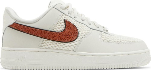 

[DZ5228-100] Женские Nike Air Force 1 07, Sail/dark russet-black