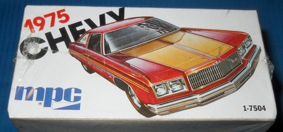 Vintage MPC 1975 Chevy Caprice & Trailer 1-7504 1/25 Scale-Model Car Swap Meet