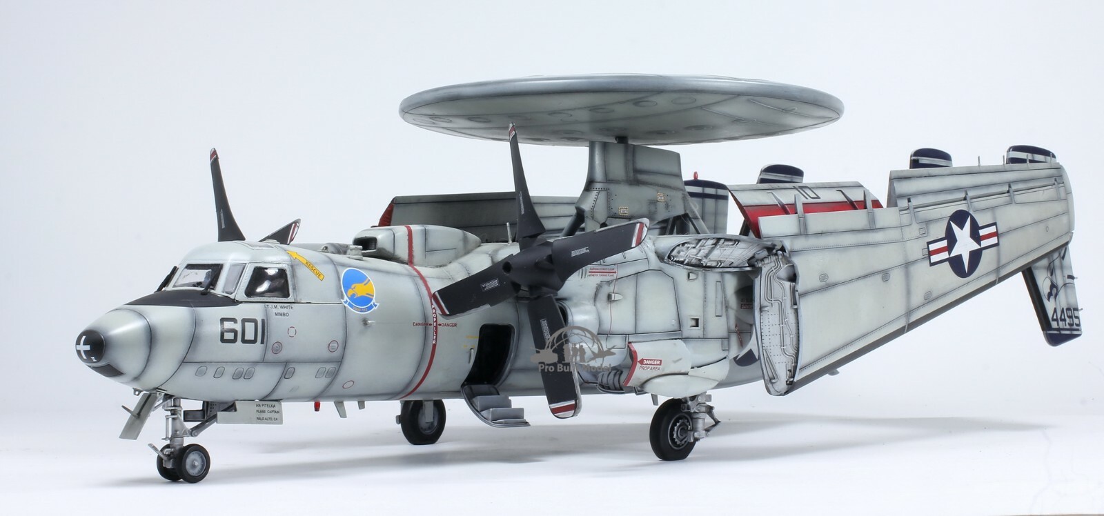 PreSale US Navy E-2C Hawkeye (Folded Wings) 1:48 Pro Built