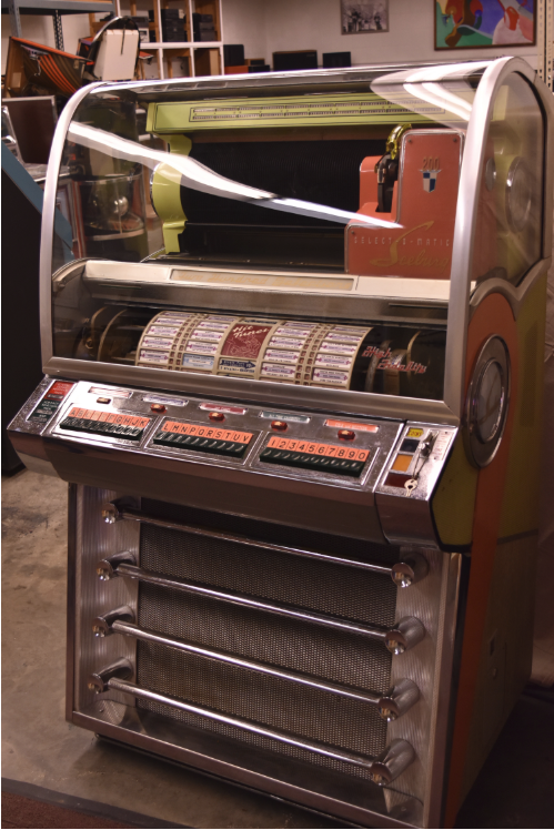 Seeburg Jukebox VL200 - Excellent Working Condition