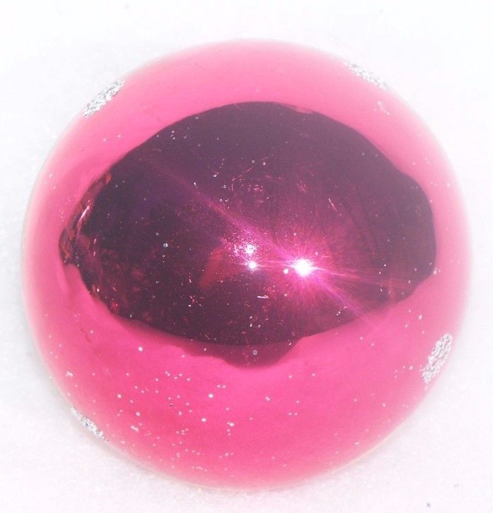 RASPBERRY PINK DECORATIVE GLASS CHRISTMAS ORNAMENT